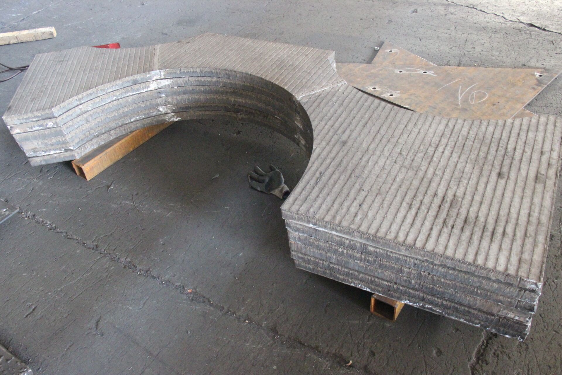 �ͺ���ĥ�r��